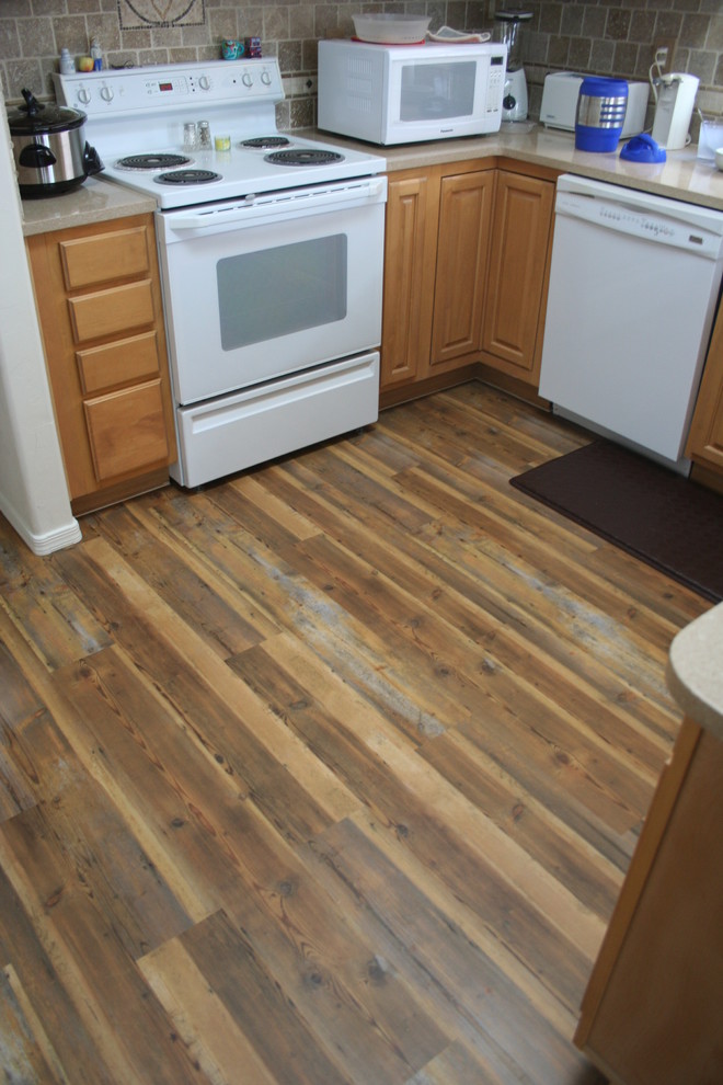 Southwestern Style with Karndean Design Flooring in Vintage Pine
