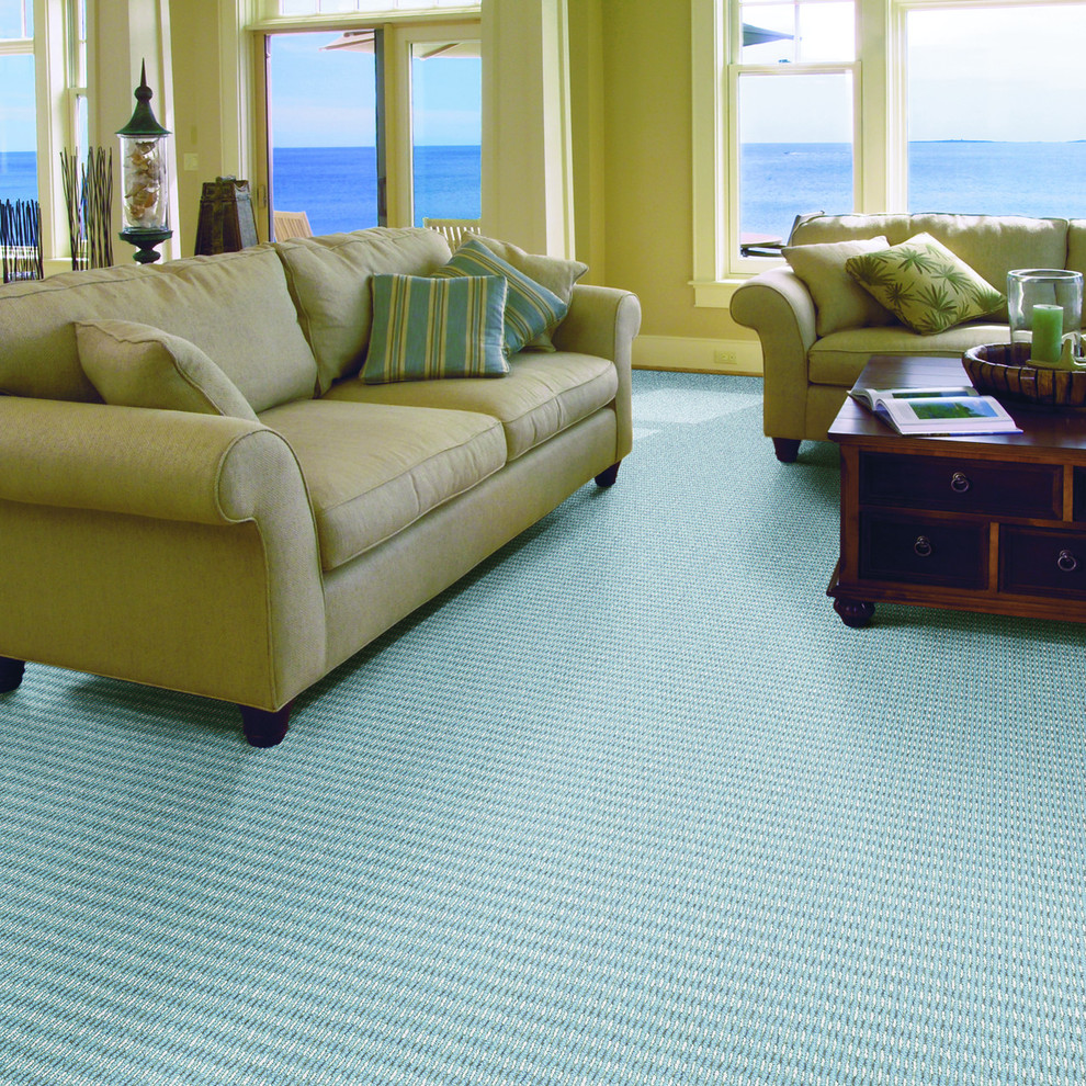Свежая идея для дизайна: большая открытая гостиная комната в классическом стиле с зелеными стенами, ковровым покрытием и синим полом - отличное фото интерьера
