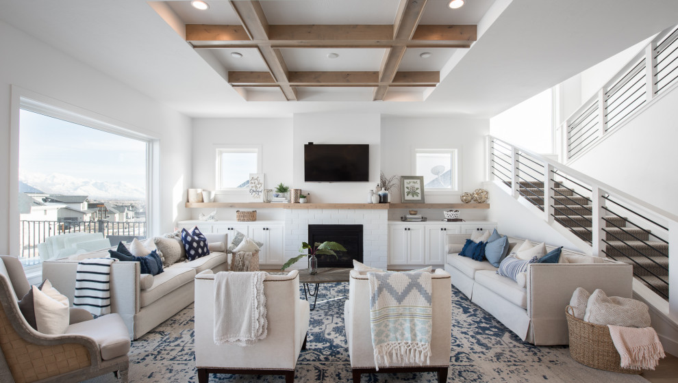 Transitional family room photo in Salt Lake City