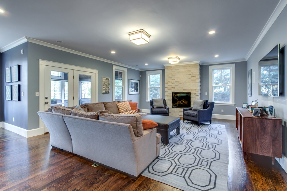 Transitional family room photo in Boston