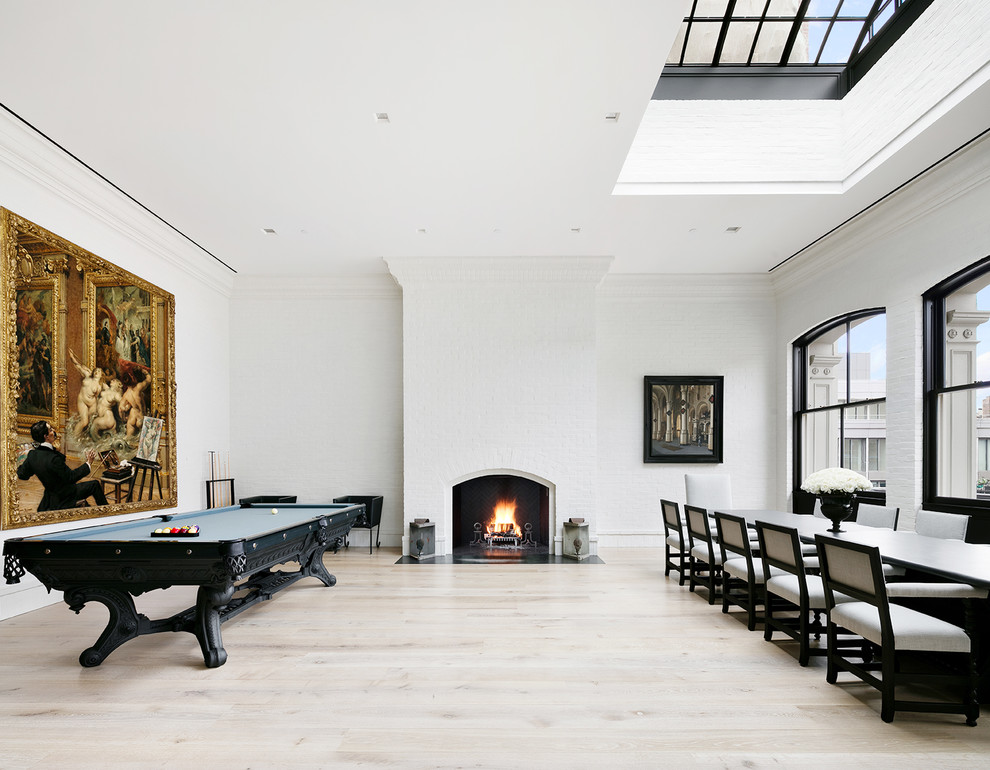 Traditional games room in New York.