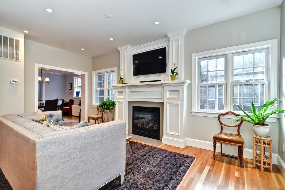 Elegant family room photo