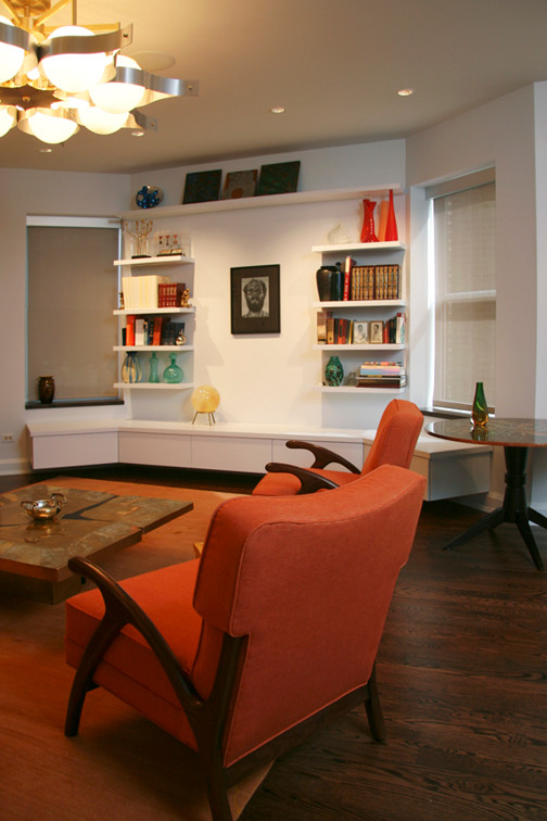Example of a transitional family room design in Chicago