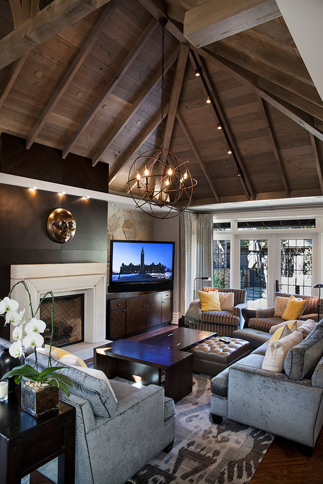 Family room - traditional family room idea in Vancouver