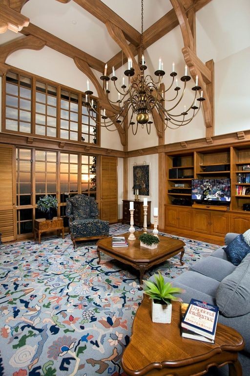 Arts and crafts family room photo in Orange County