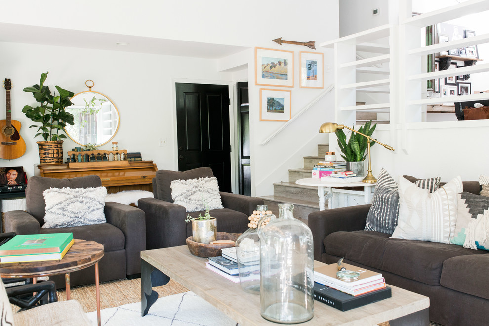 Family room - transitional family room idea in Sacramento