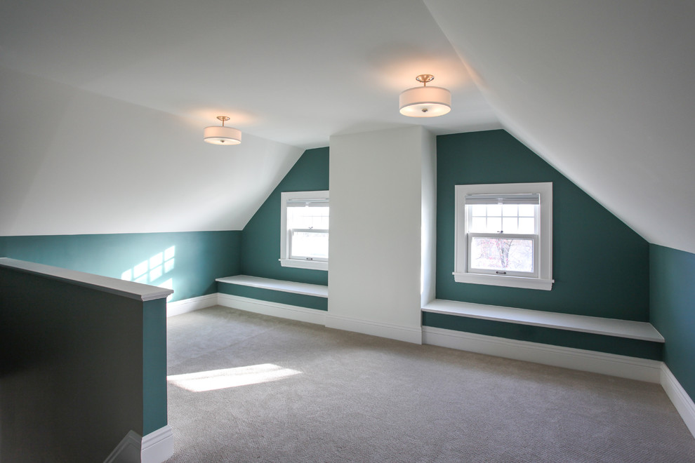 Großer, Fernseherloser, Abgetrennter Klassischer Hobbyraum mit blauer Wandfarbe, Teppichboden und beigem Boden in Minneapolis