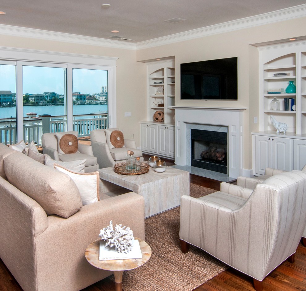 Beach style games room in Wilmington.