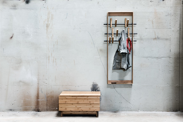 Garderobe COAT FRAME & Sitzbank CORRELATION von We Do Wood - Industrial -  Hallway & Landing - Other - by HolzDesignPur | Houzz IE