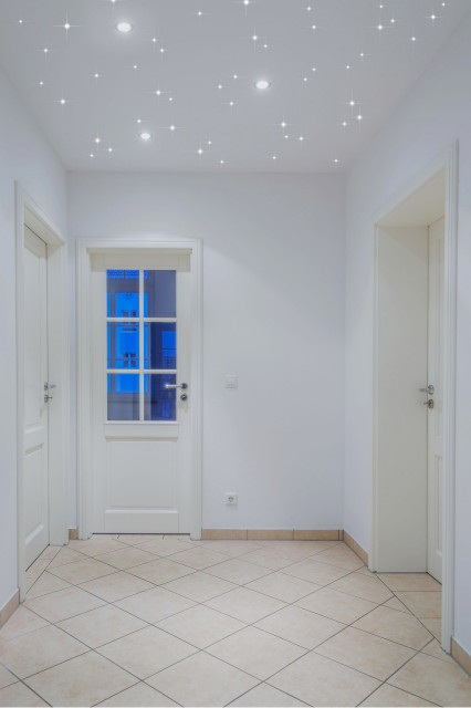 Haus Flur mit Pixlum LED Sternenhimmel und Einbaustrahlern als  Deckenleuchte - Hall - Other - by PIXLUM Deutschland GmbH - LED  Sternenhimmel