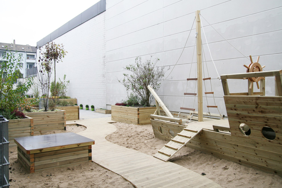 AHOI Cooles Piratenschiff für den Garten Beach Style Landscape