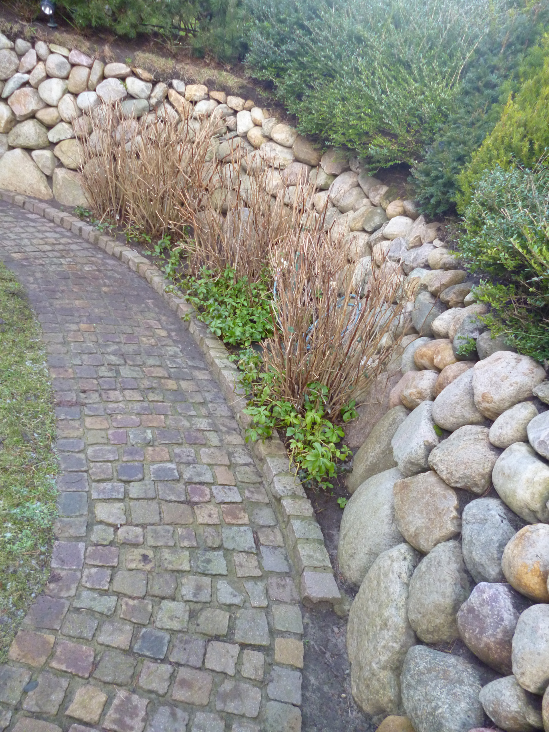 springhetti custom outdoor living on 75 Beautiful Shabby Chic Style Retaining Wall Design Houzz Pictures Ideas May 2021 Houzz