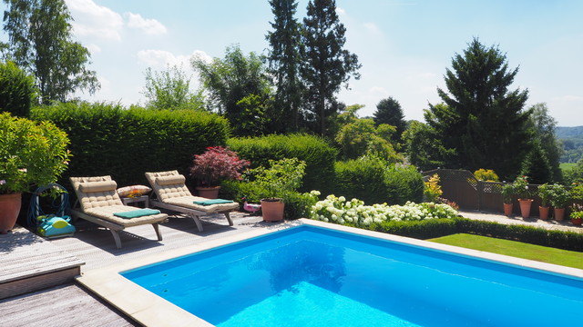 Garten mit mediterranem Flair in Lohmar Contemporáneo Jardín