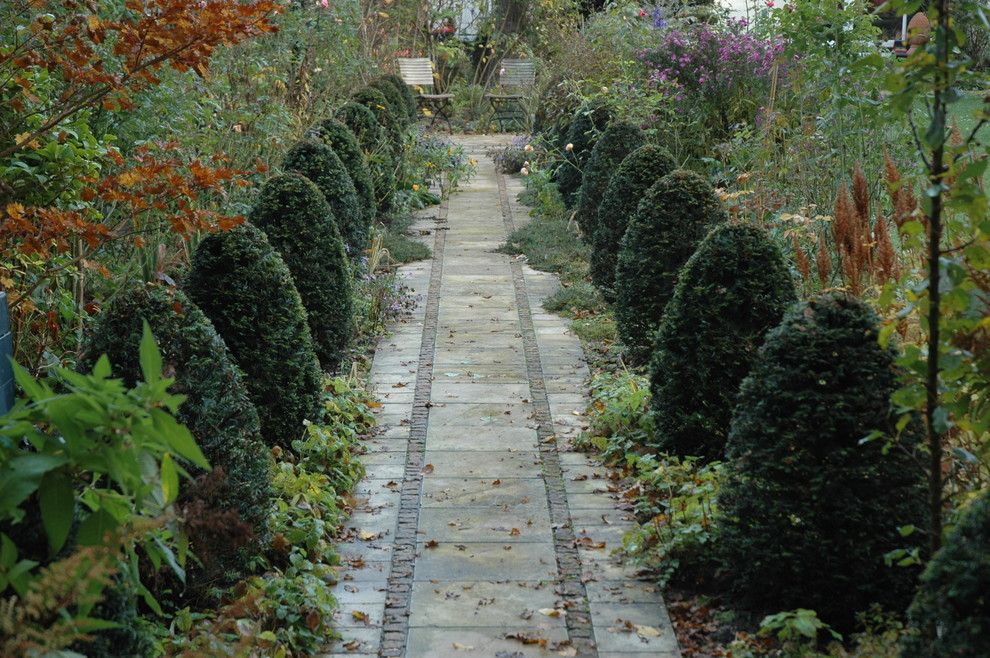 Exempel på en modern formell trädgård