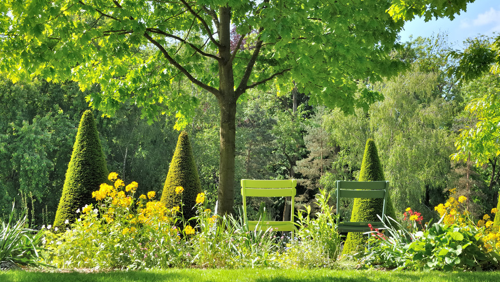Inspiration pour un jardin design l'été avec une exposition partiellement ombragée.