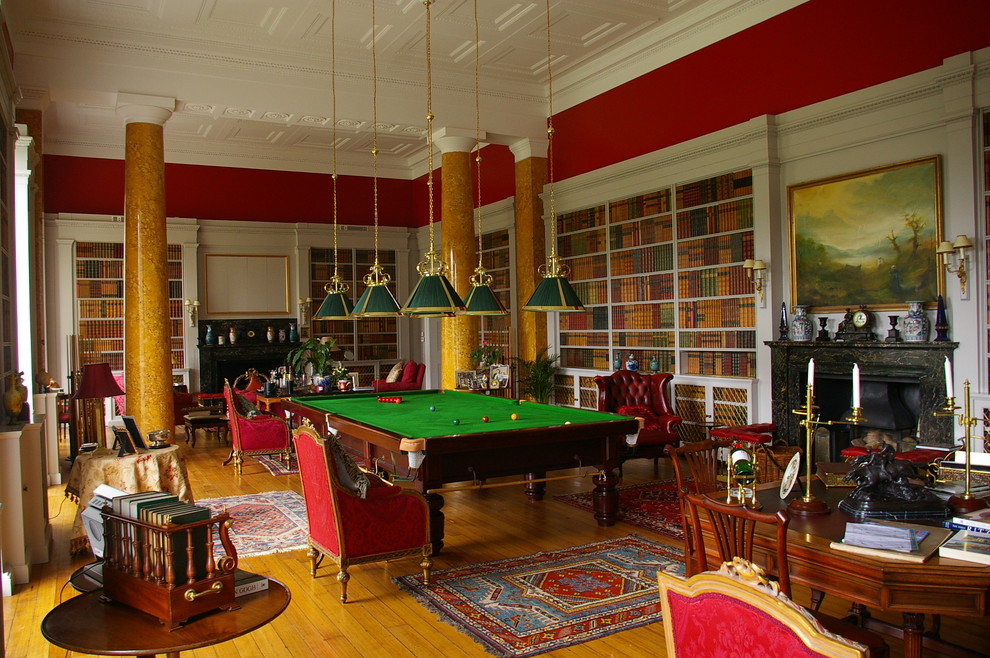 Inspiration for a traditional games room in Other.