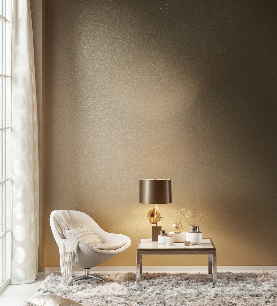 Foto de sala de estar abierta minimalista de tamaño medio sin chimenea y televisor con paredes amarillas y suelo de baldosas de cerámica