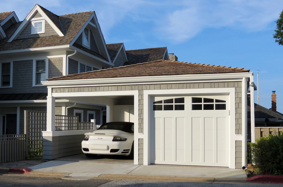 Idée de décoration pour un garage séparé marin de taille moyenne.
