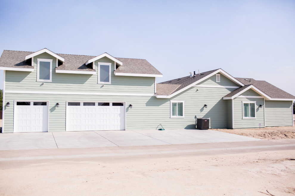 21st St. Kingsburg Modern Garage Other by Rosenfeld