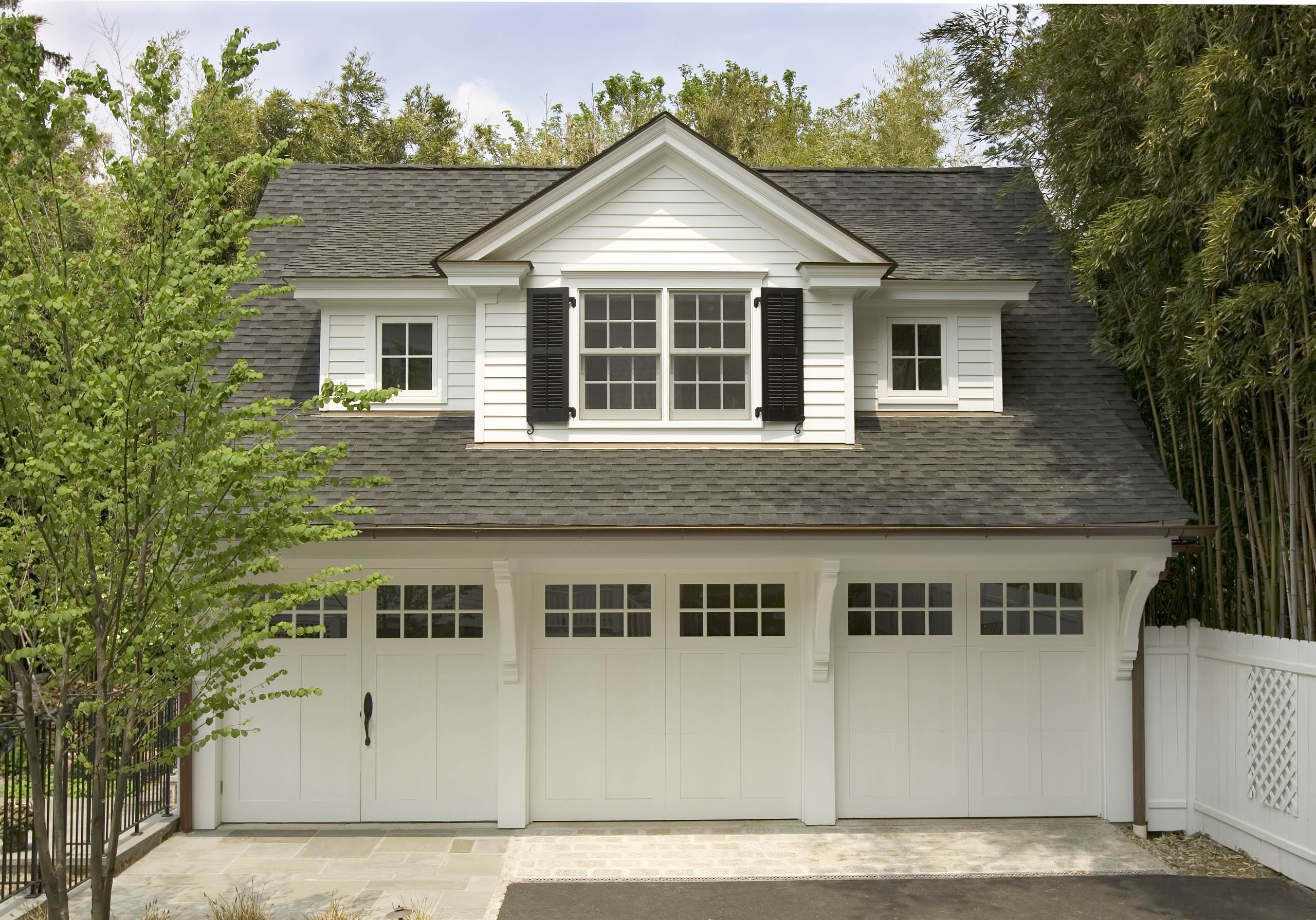 3 Car Garage Traditional, How Much To Build A 3 Car Garage With Apartment Above