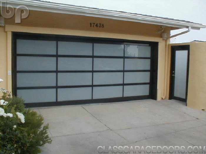 Idées déco pour un garage moderne.