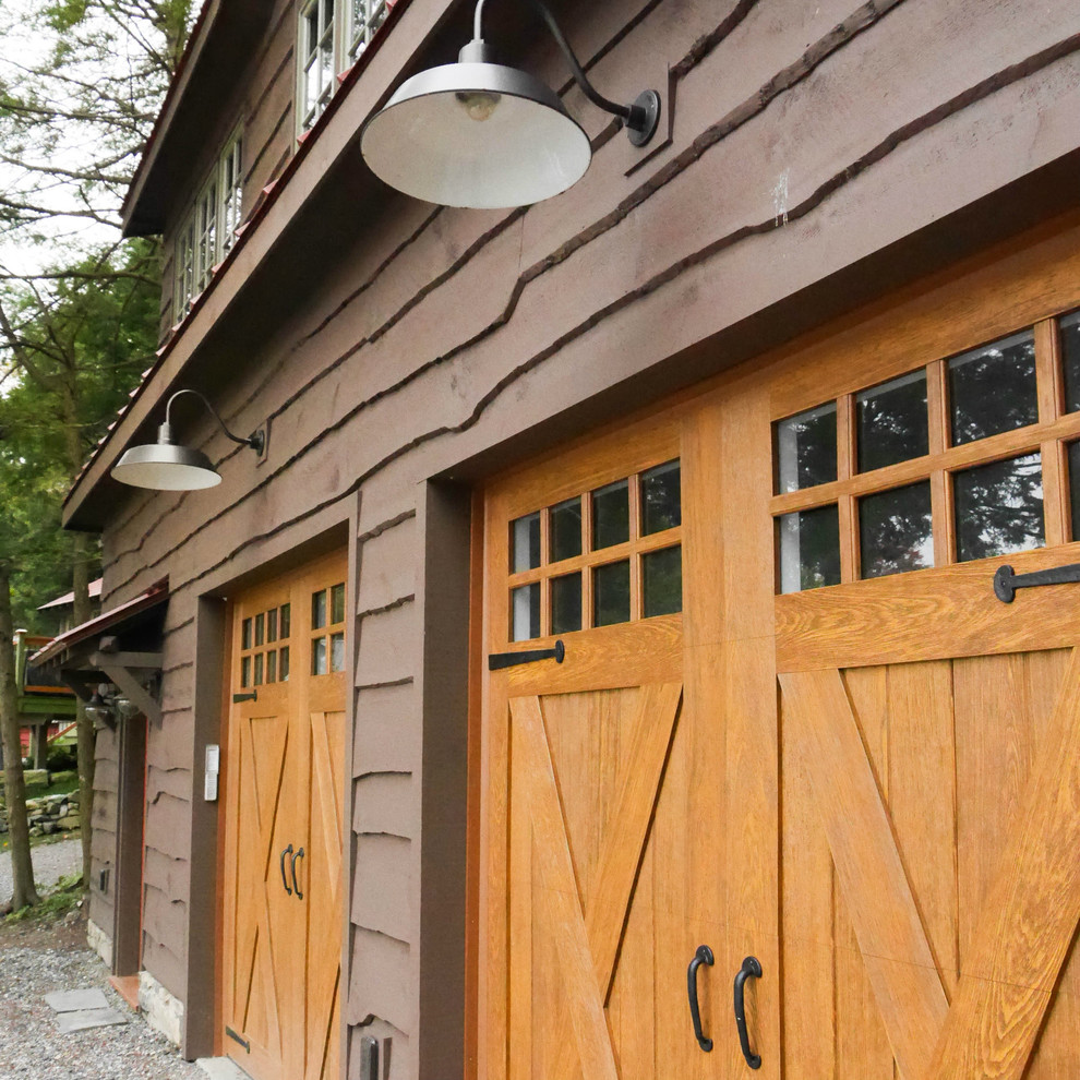 Exemple d'un grand garage séparé nature.