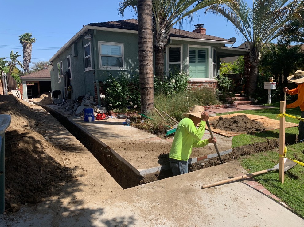 ADU Accessory Dwelling Unit Transitional Garage Los Angeles by
