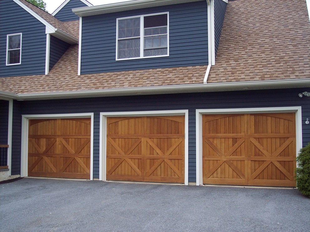 Artisan Custom Doorworks Garage Doors Farmhouse Garage