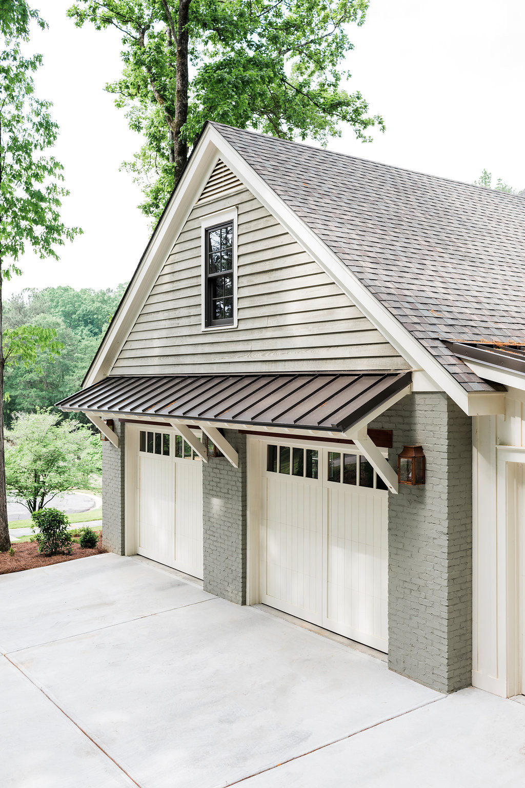 75 Beautiful Detached Two Car Garage Pictures Ideas February 2021 Houzz
