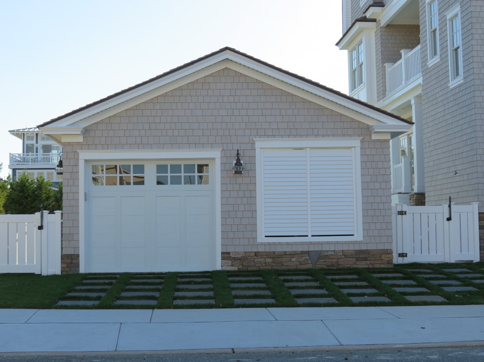 Inspiration for a small nautical detached single garage workshop in Philadelphia.