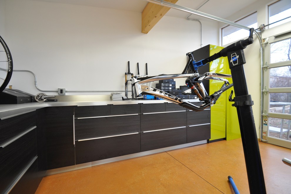 home bicycle workshop design