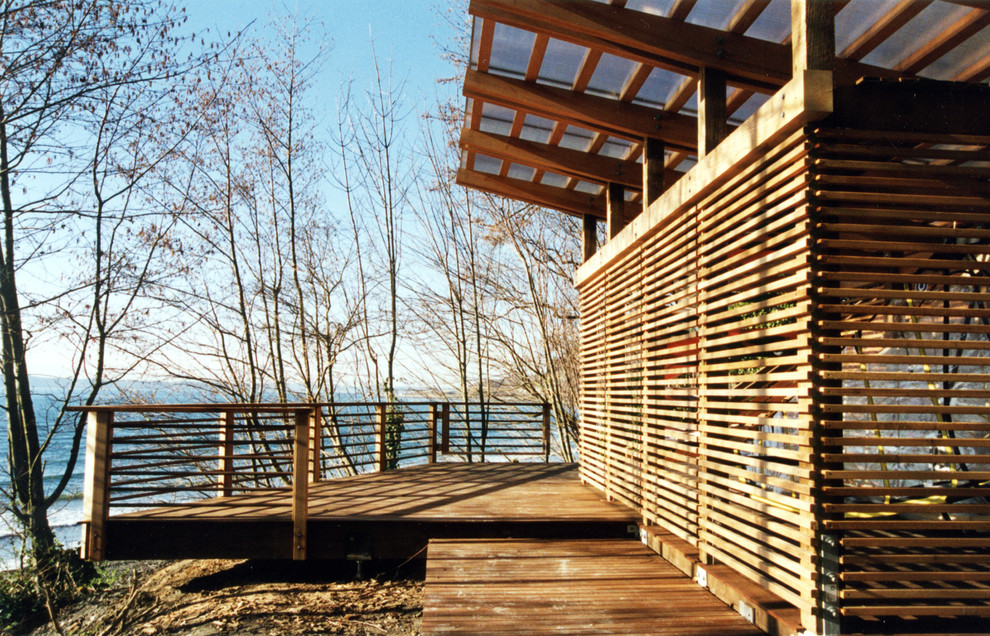 Inspiration for a contemporary boathouse in Seattle.