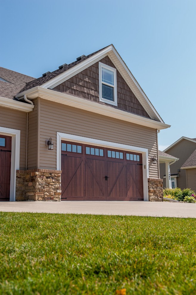 C.H.I. 5217 Accent Woodtones Overlay Transitional Garage