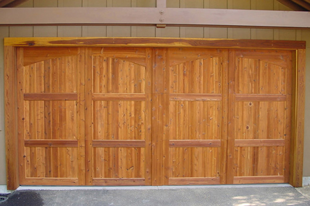 Design ideas for a medium sized rustic attached single garage in Los Angeles.
