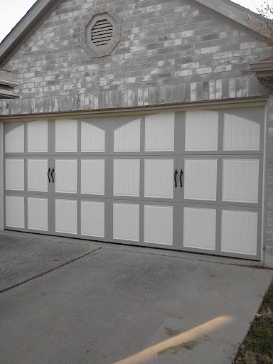 Inspiration for a large traditional attached double garage in Austin.