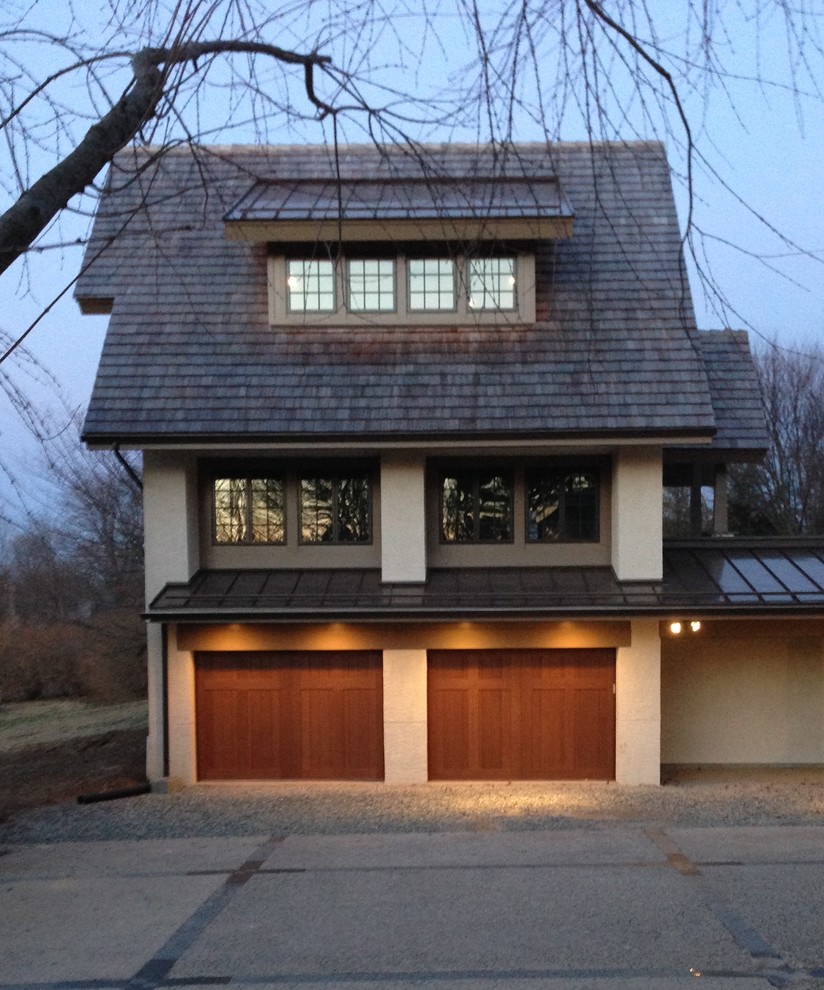 Large traditional detached double garage in Philadelphia.