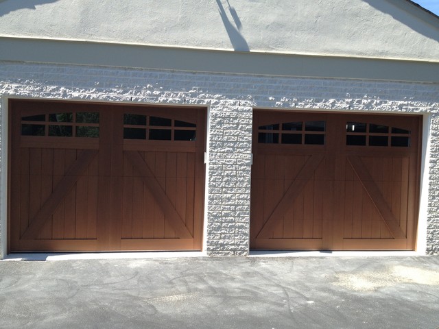 clopay-canyon-ridge-garage-doors-suburban-overhead-doors-inc-img~2a118d2c045cd783_4-6106-1-f75af84.jpg