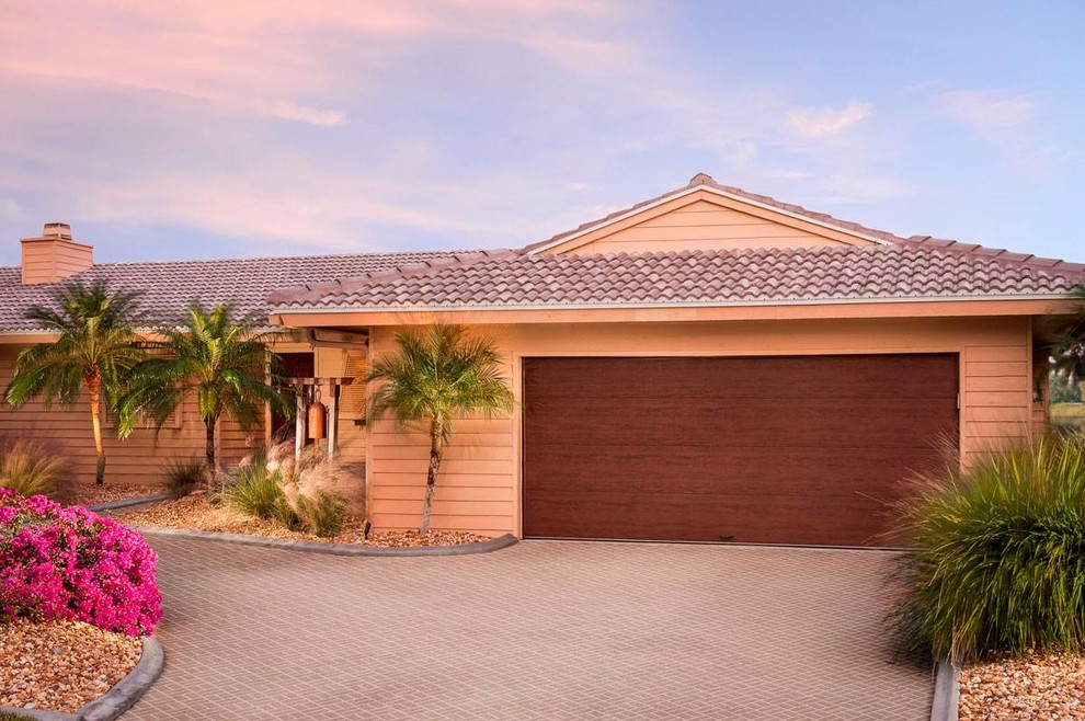 Clopay Garage Doors Transitional Garage Houston by Northside Overhead Doors Inc. Houzz