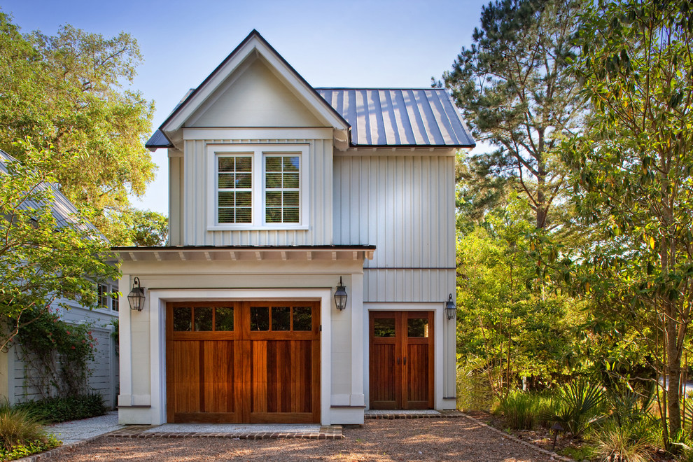 Example of a large classic detached garage design in Atlanta