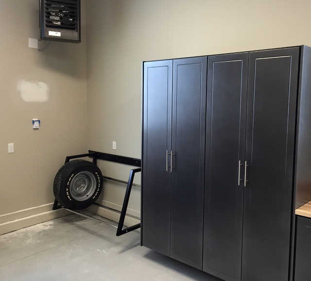 Dave & Penny in Leawood Classique Garage Kansas City par Banner