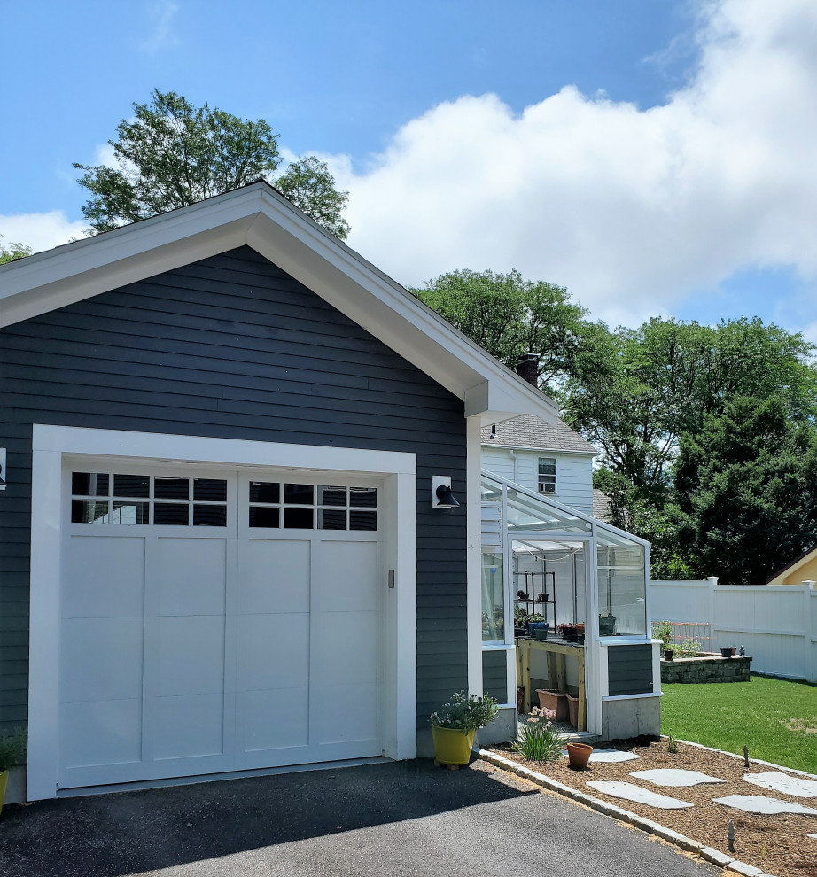 Detached garage and greenhouse Traditional Garage Boston by