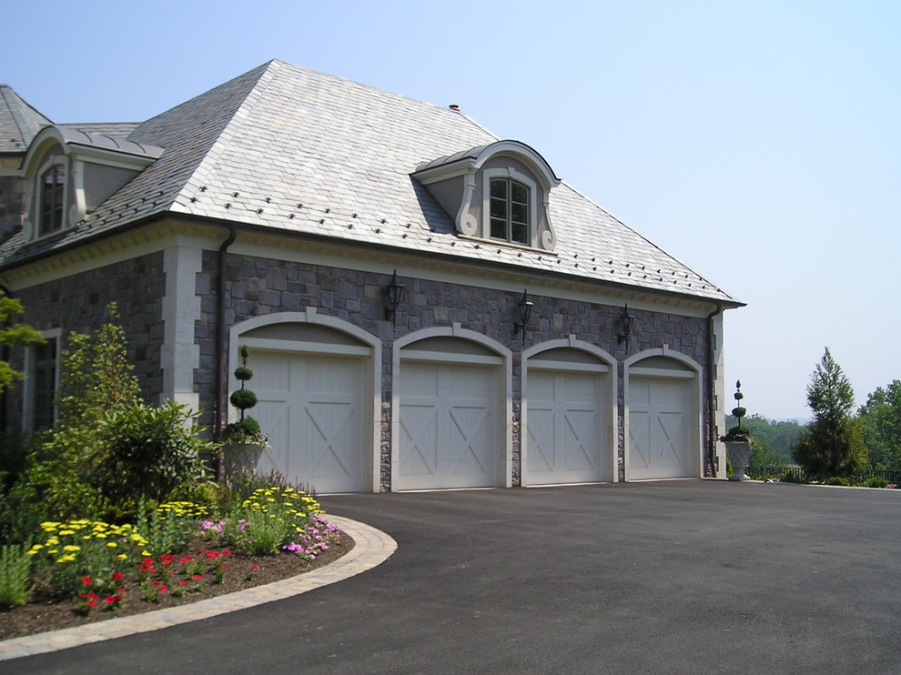 Photo of a traditional garage in Philadelphia.