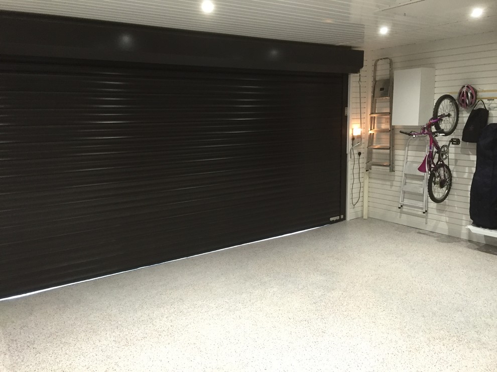 This is an example of a contemporary garage in Buckinghamshire.