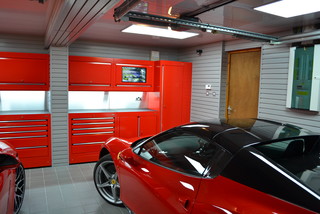 Ensemble Rouge 2  Intérieur de garage, Remodelage de garage, Design garage