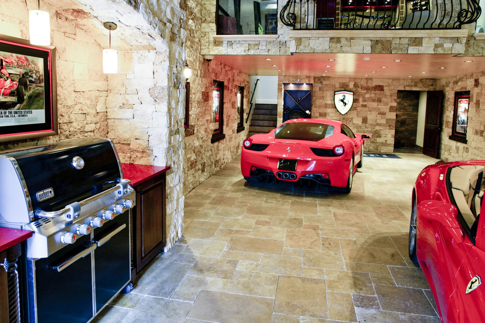 Modelo de garaje adosado y estudio contemporáneo de tamaño medio para cuatro o más coches