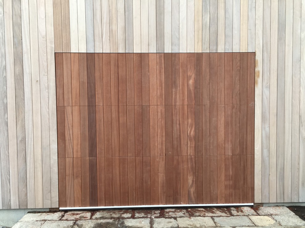 FlushMount single car door Landhausstil Garage New York von