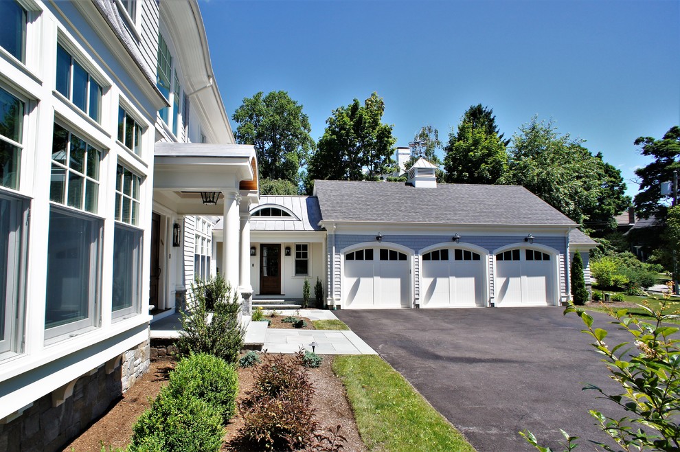Front View Of Attached 3 Car Garage On The Boards Design Img~8491fb320c531b1a 9 1708 1 C9a4a05 