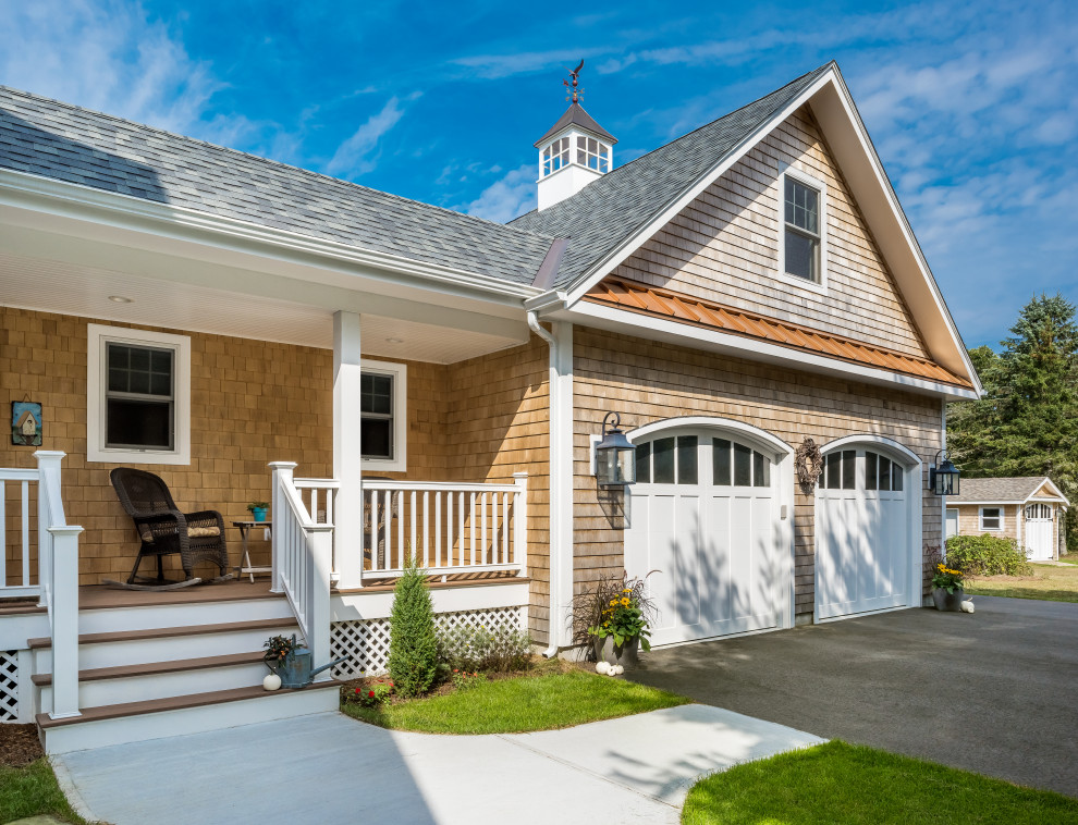 Garage Addition and Dog Grooming Station Classique Garage