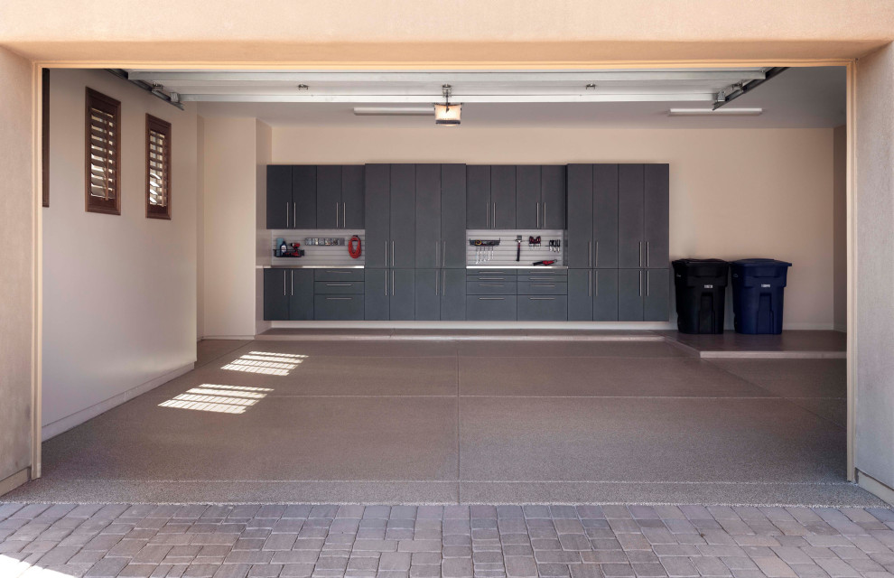 Свежая идея для дизайна: гараж в стиле лофт - отличное фото интерьера
