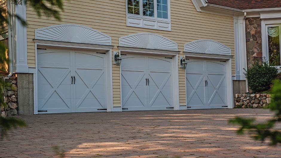 Garage Door Ideas, Replacement, Upgrades, Installations Traditional Garage Dallas by